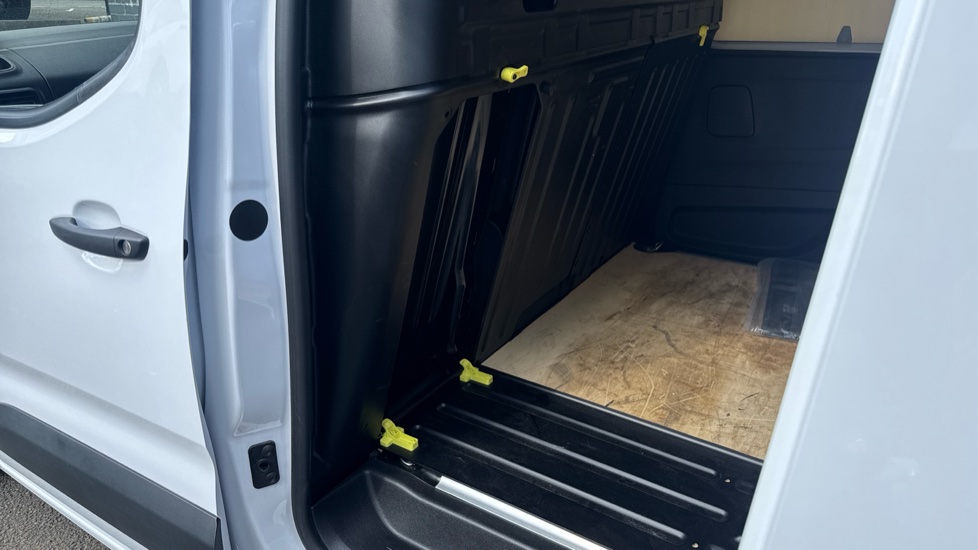 Toyota Proace City L1 Diesel 1.5D 100 Icon Van - Image 31