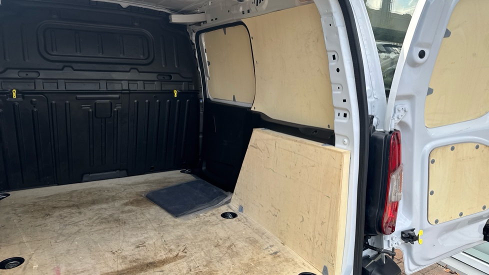 Toyota Proace City L1 Diesel 1.5D 100 Icon Van - Image 39