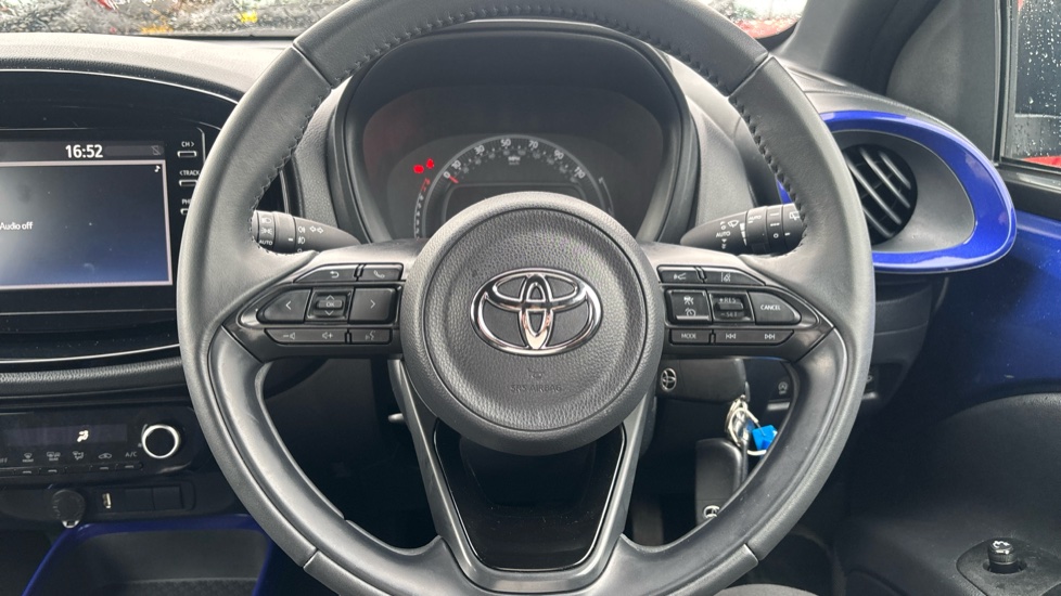 Toyota Aygo X 1.0 VVT-i Edge 5dr Petrol Hatchback - Image 7