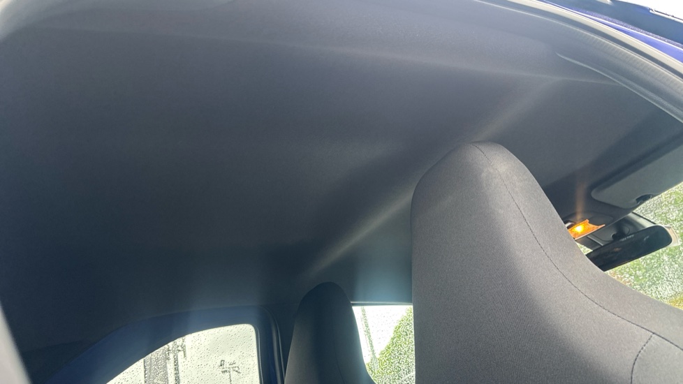 Toyota Aygo X 1.0 VVT-i Edge 5dr Petrol Hatchback - Image 19