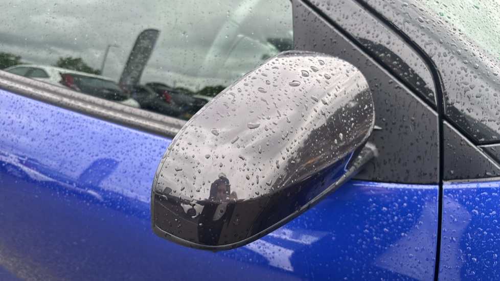 Toyota Aygo X 1.0 VVT-i Edge 5dr Petrol Hatchback - Image 32