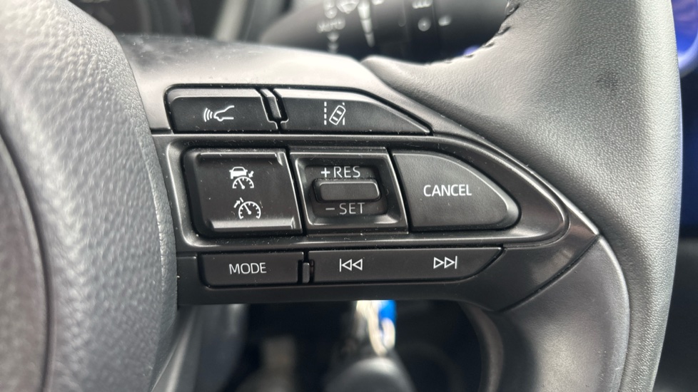 Toyota Aygo X 1.0 VVT-i Edge 5dr Petrol Hatchback - Image 34