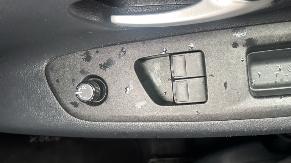 Toyota Aygo X 1.0 VVT-i Edge 5dr Petrol Hatchback - Image 39
