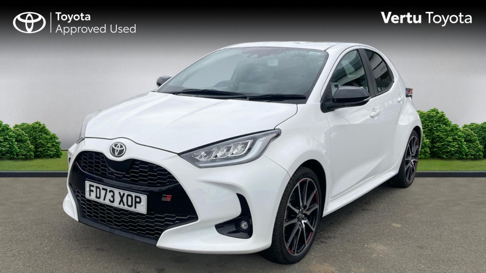 Toyota Yaris 1.5 Hybrid GR Sport 5dr CVT Hybrid Hatchback - Image 3