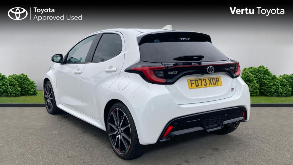 Toyota Yaris 1.5 Hybrid GR Sport 5dr CVT Hybrid Hatchback - Image 4