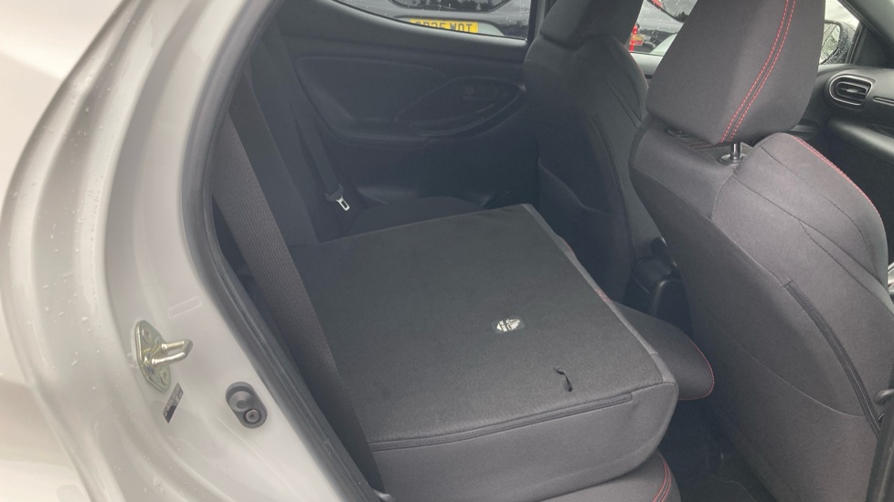 Toyota Yaris 1.5 Hybrid GR Sport 5dr CVT Hybrid Hatchback - Image 18