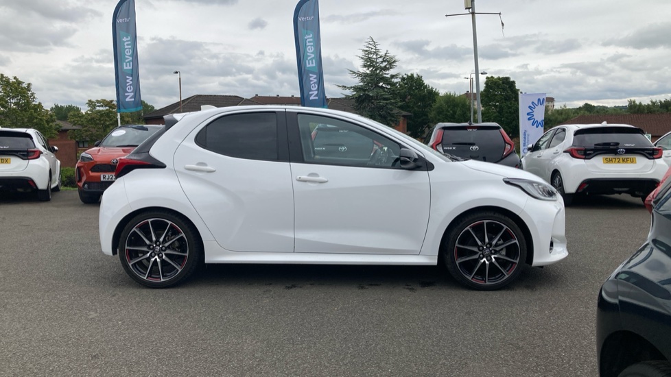 Toyota Yaris 1.5 Hybrid GR Sport 5dr CVT Hybrid Hatchback - Image 23