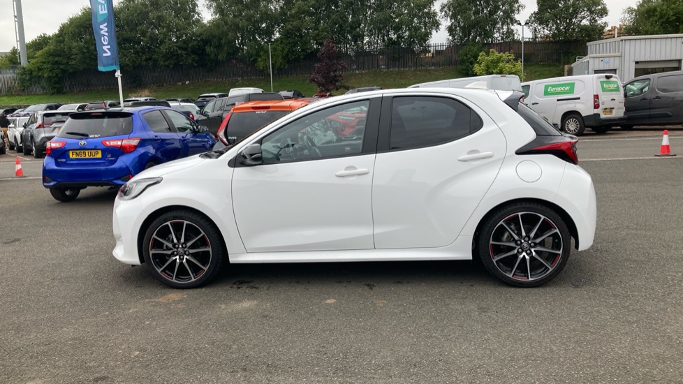 Toyota Yaris 1.5 Hybrid GR Sport 5dr CVT Hybrid Hatchback - Image 24