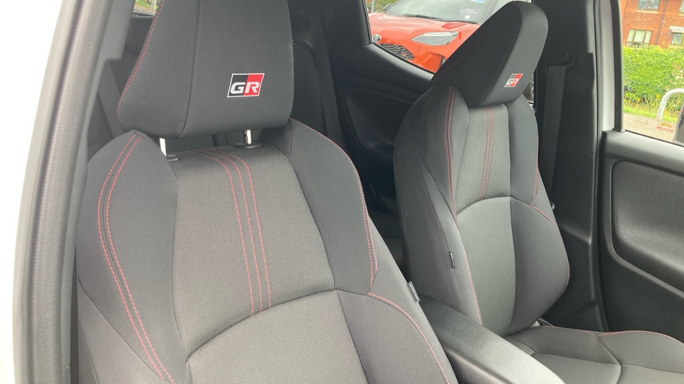 Toyota Yaris 1.5 Hybrid GR Sport 5dr CVT Hybrid Hatchback - Image 41
