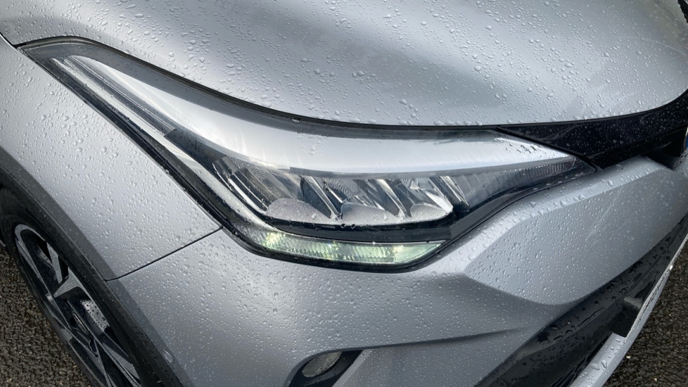 Toyota C-HR 1.8 Hybrid Design 5dr CVT Hybrid Hatchback - Image 20