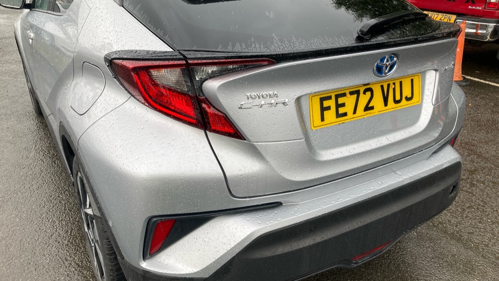 Toyota C-HR 1.8 Hybrid Design 5dr CVT Hybrid Hatchback - Image 45
