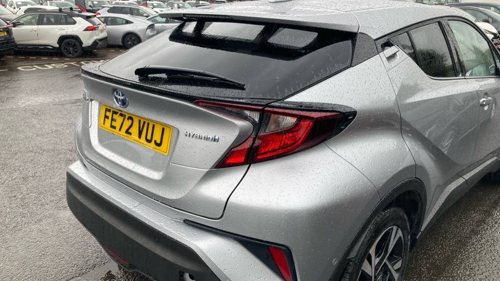 Toyota C-HR 1.8 Hybrid Design 5dr CVT Hybrid Hatchback - Image 47