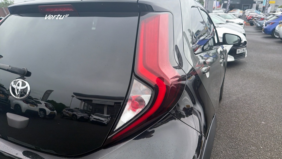 Toyota Aygo X 1.0 VVT-i Air Edition 5dr Petrol Hatchback - Image 21