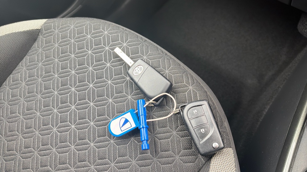 Toyota Aygo X 1.0 VVT-i Air Edition 5dr Petrol Hatchback - Image 28