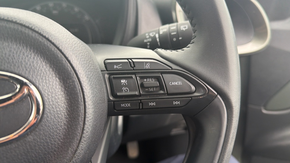 Toyota Aygo X 1.0 VVT-i Air Edition 5dr Petrol Hatchback - Image 29