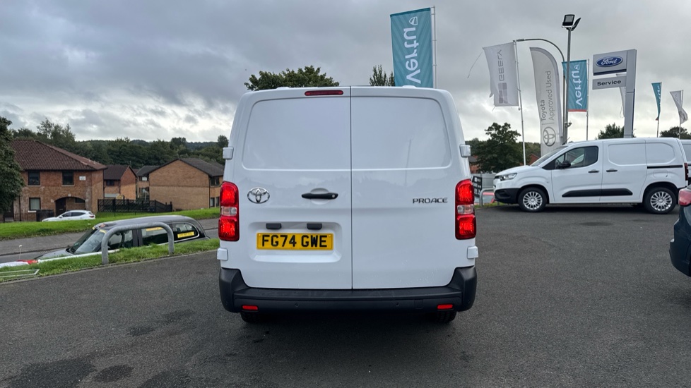 Toyota Proace L2 Diesel 2.0D 145 Icon Van - Image 26