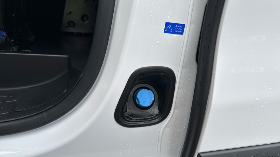 Toyota Proace L2 Diesel 2.0D 145 Icon Van - Image 29