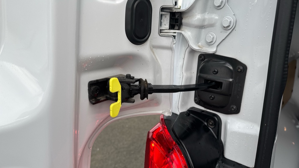 Toyota Proace L2 Diesel 2.0D 145 Icon Van - Image 33