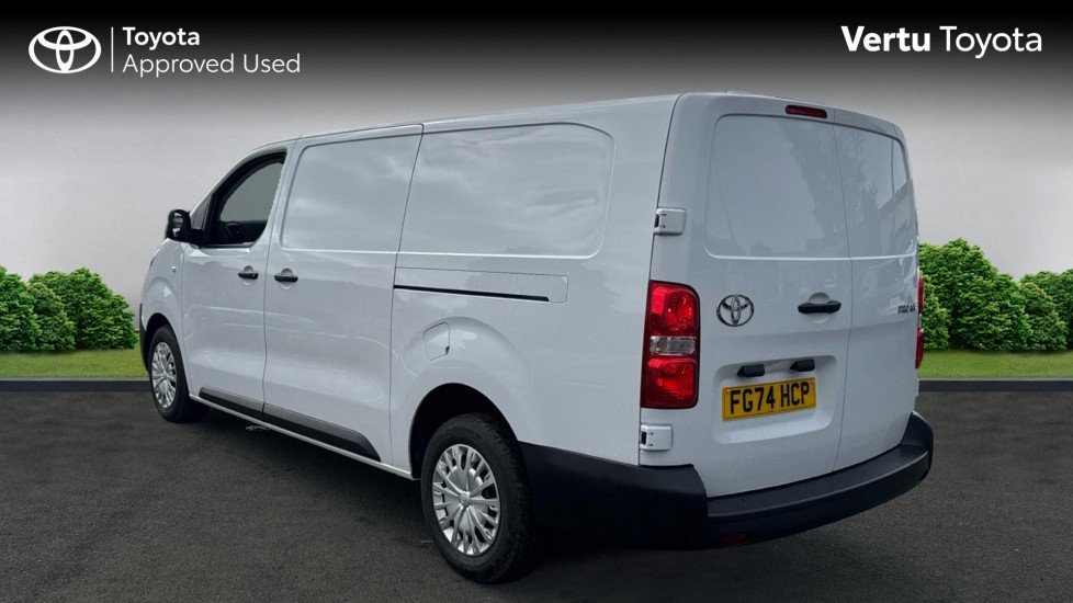 Toyota Proace L2 Diesel 2.0D 145 Icon Van - Image 4