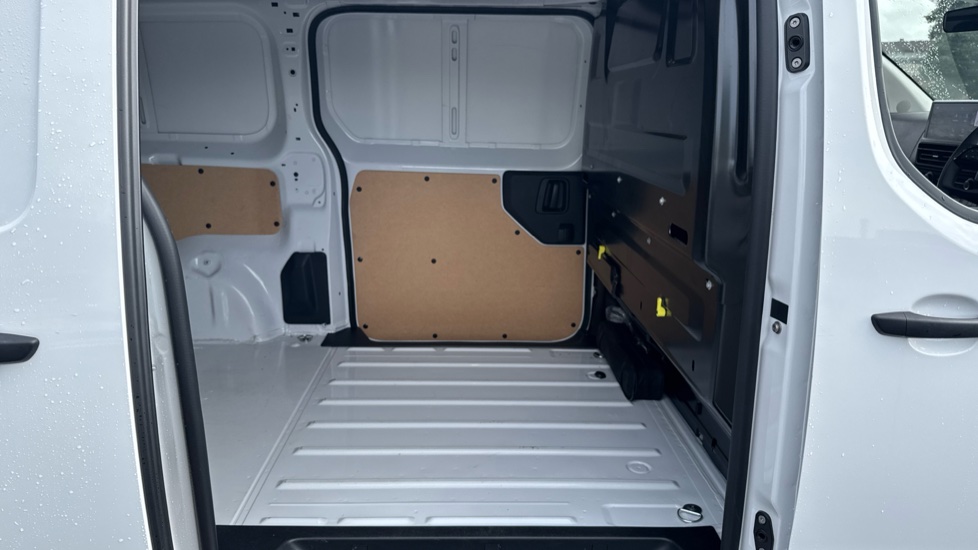 Toyota Proace L2 Diesel 2.0D 145 Icon Van - Image 8