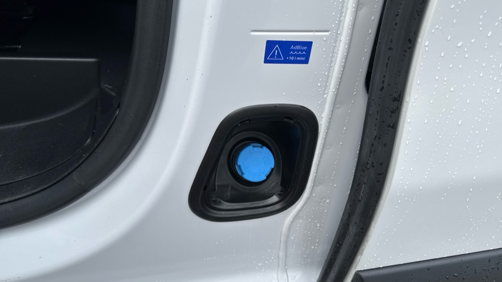 Toyota Proace L2 Diesel 2.0D 145 Icon Van - Image 29