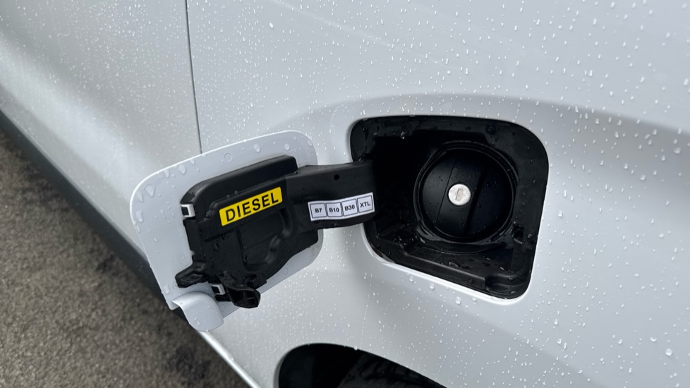 Toyota Proace L2 Diesel 2.0D 145 Icon Van - Image 31