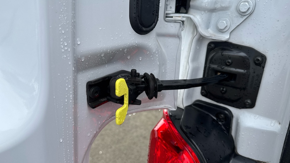 Toyota Proace L2 Diesel 2.0D 145 Icon Van - Image 33