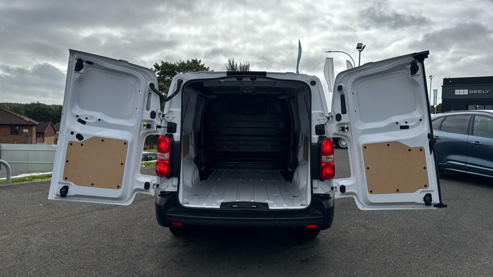 Toyota Proace L2 Diesel 2.0D 145 Icon Van - Image 34