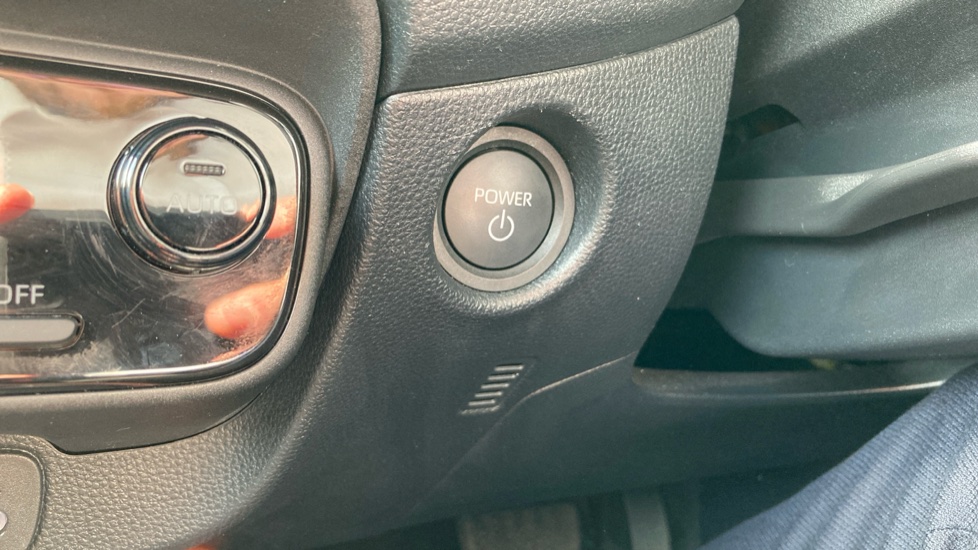 Toyota Aygo X 1.5 Hybrid Design 5dr CVT Hybrid Hatchback - Image 16