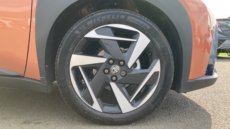 Toyota Aygo X 1.5 Hybrid Design 5dr CVT Hybrid Hatchback - Image 25