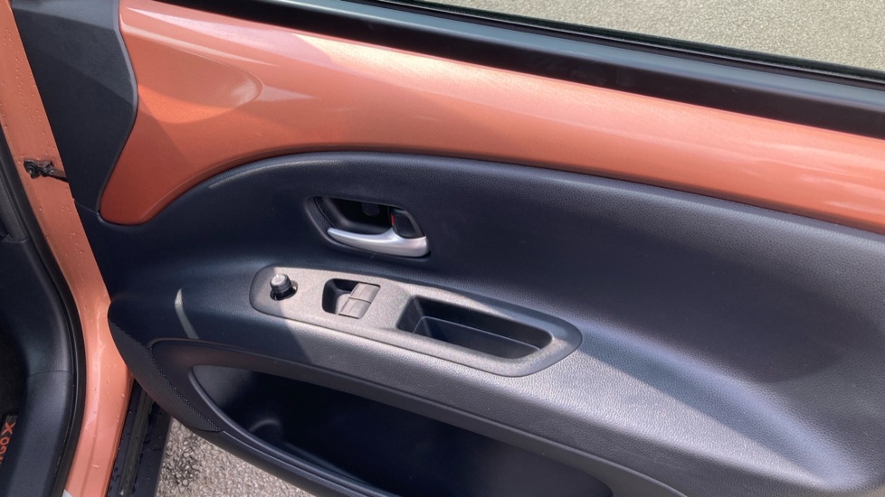 Toyota Aygo X 1.5 Hybrid Design 5dr CVT Hybrid Hatchback - Image 39