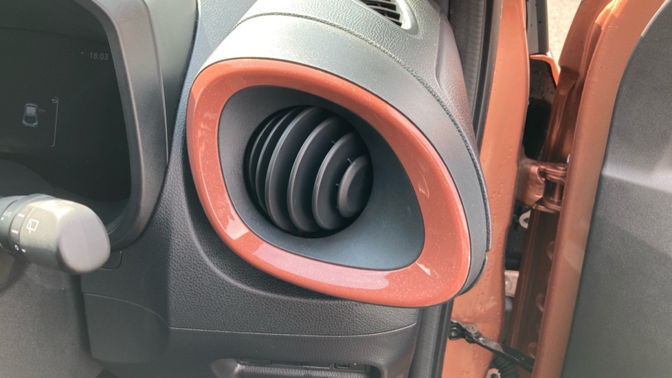 Toyota Aygo X 1.5 Hybrid Design 5dr CVT Hybrid Hatchback - Image 40