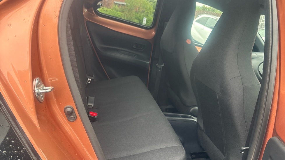 Toyota Aygo X 1.5 Hybrid Design 5dr CVT Hybrid Hatchback - Image 8