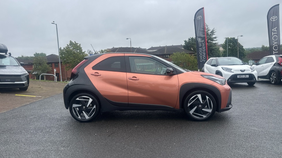 Toyota Aygo X 1.5 Hybrid Design 5dr CVT Hybrid Hatchback - Image 23