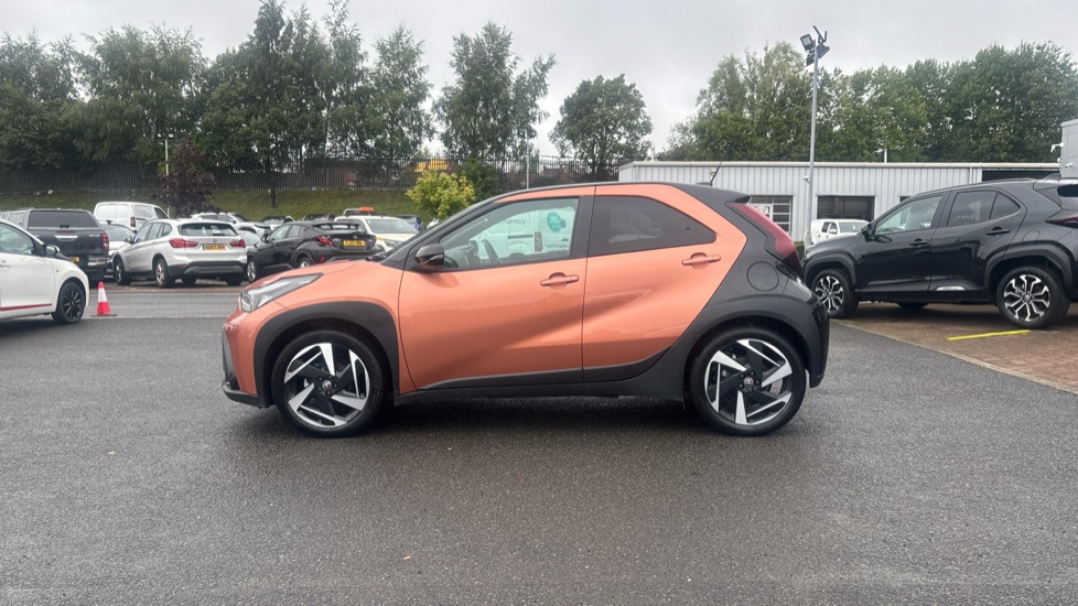 Toyota Aygo X 1.5 Hybrid Design 5dr CVT Hybrid Hatchback - Image 24