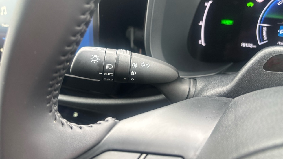 Toyota Aygo X 1.5 Hybrid Design 5dr CVT Hybrid Hatchback - Image 32