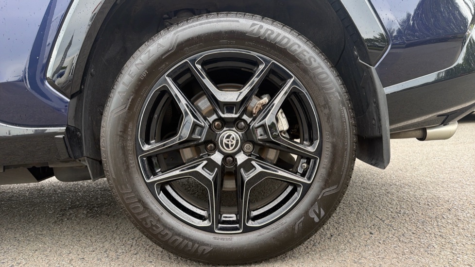 Toyota RAV4 2.5 PHEV GR Sport 5dr CVT Estate - Image 25