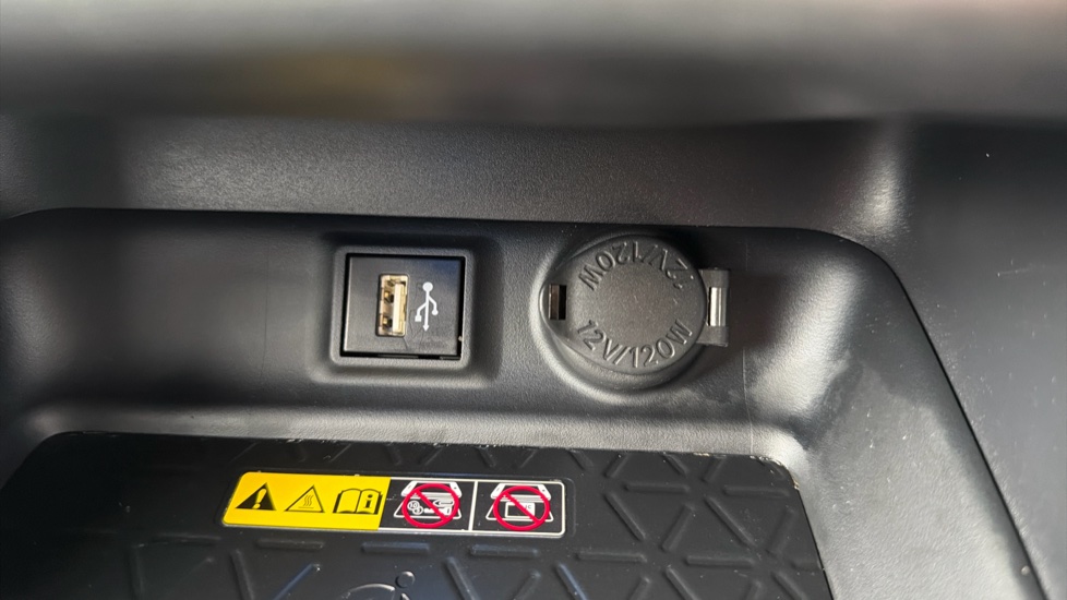 Toyota RAV4 2.5 PHEV GR Sport 5dr CVT Estate - Image 39