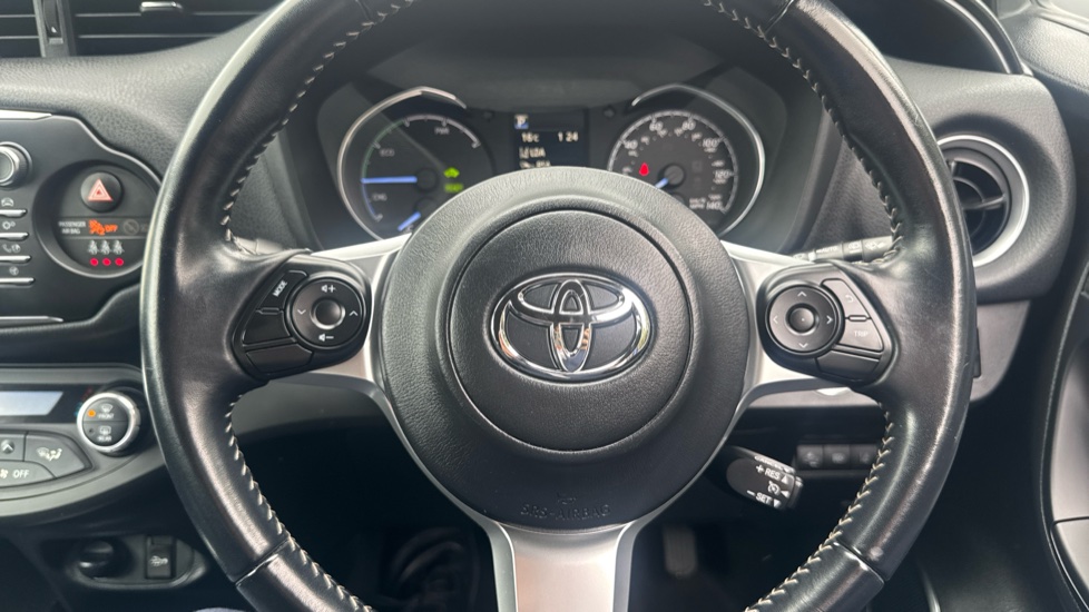 Toyota Yaris 1.5 Hybrid GR-Sport 5dr CVT Hybrid Hatchback - Image 10