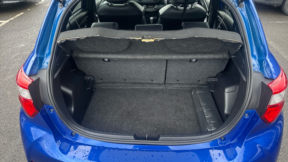Toyota Yaris 1.5 Hybrid GR-Sport 5dr CVT Hybrid Hatchback - Image 13