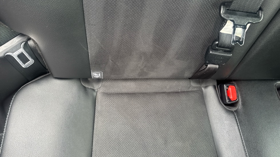 Toyota Yaris 1.5 Hybrid GR-Sport 5dr CVT Hybrid Hatchback - Image 14