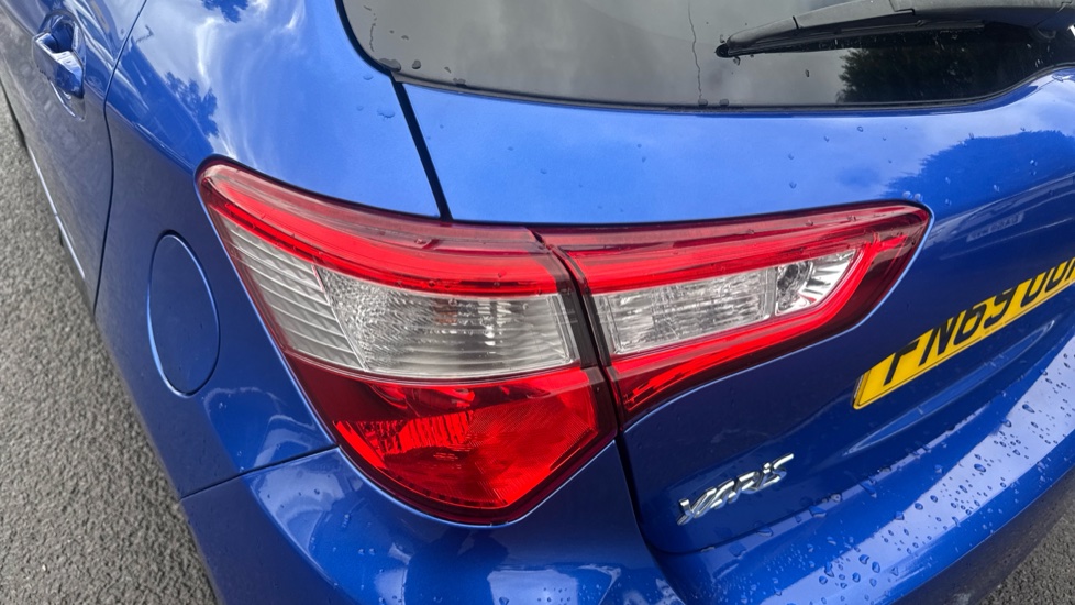 Toyota Yaris 1.5 Hybrid GR-Sport 5dr CVT Hybrid Hatchback - Image 21