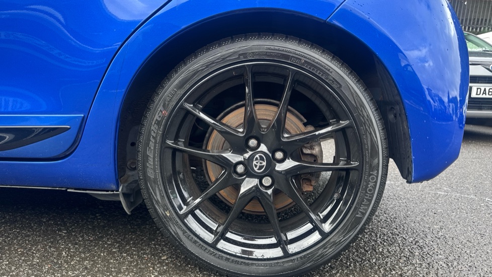 Toyota Yaris 1.5 Hybrid GR-Sport 5dr CVT Hybrid Hatchback - Image 25