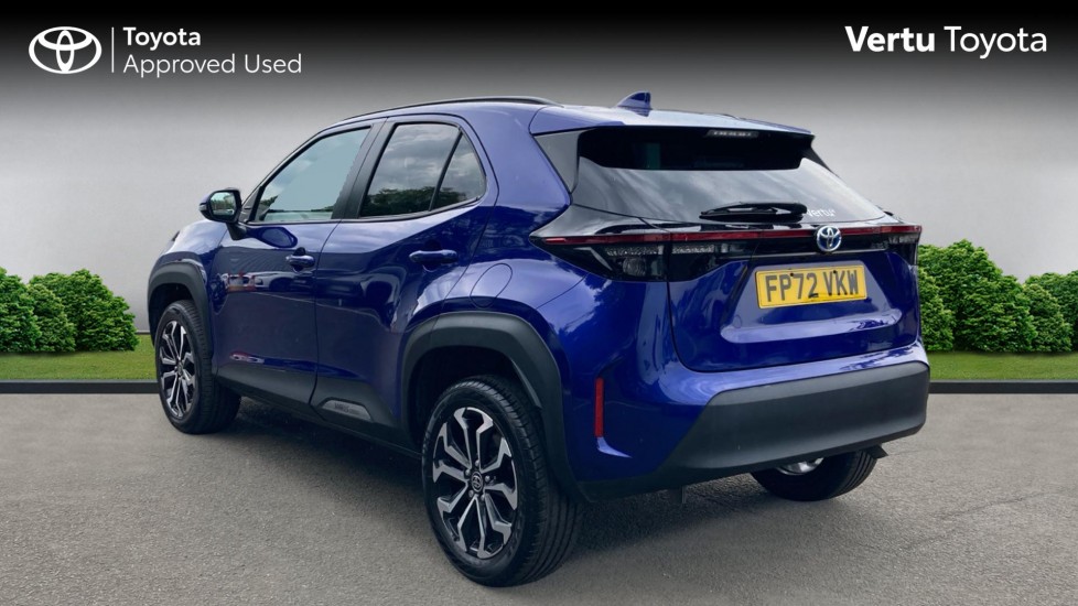 Toyota Yaris Cross 1.5 Hybrid Design 5dr CVT Hybrid Estate - Image 4