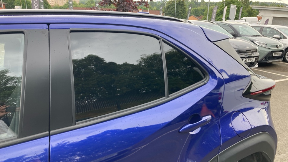 Toyota Yaris Cross 1.5 Hybrid Design 5dr CVT Hybrid Estate - Image 34
