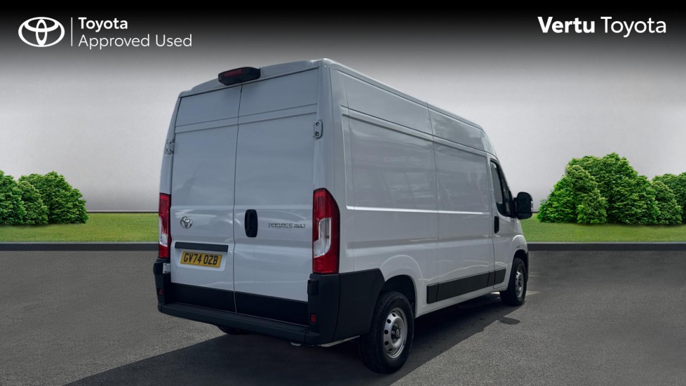 Toyota Proace Max L2 Diesel 2.2D 140 Icon H2 Van - Image 2