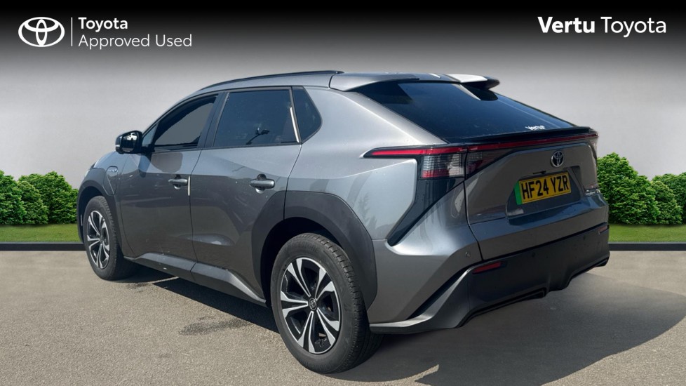 Toyota bZ4X 150kW Motion 71.4kWh 5dr Auto Electric Hatchback - Image 4