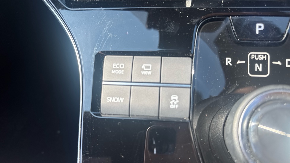 Toyota bZ4X 150kW Motion 71.4kWh 5dr Auto Electric Hatchback - Image 34