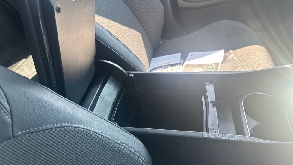 Toyota bZ4X 150kW Motion 71.4kWh 5dr Auto Electric Hatchback - Image 39