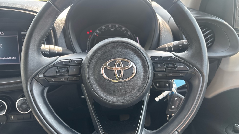 Toyota Aygo X 1.0 VVT-i Pure 5dr Petrol Hatchback - Image 10